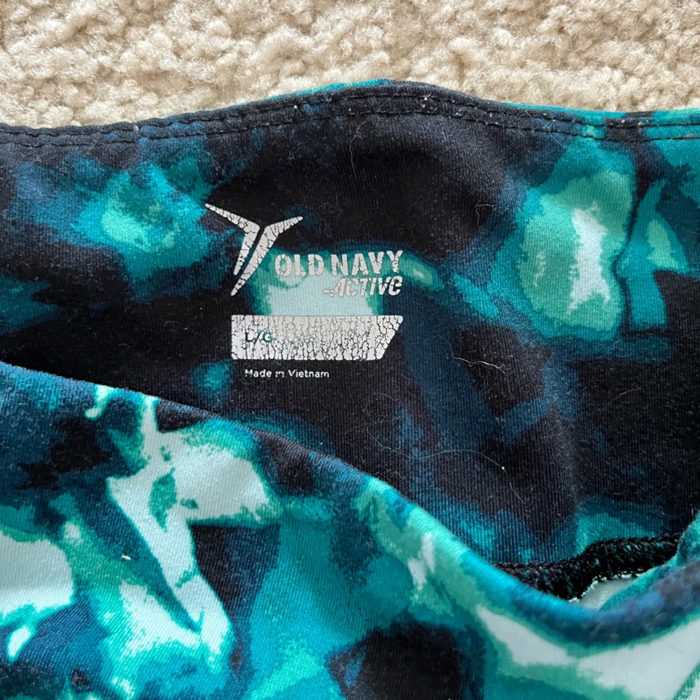 Old Navy Large Printed active wear leggings - Picture 3 of 4
